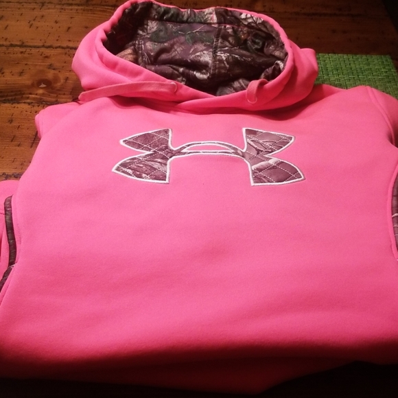 under armour power in pink hoodie